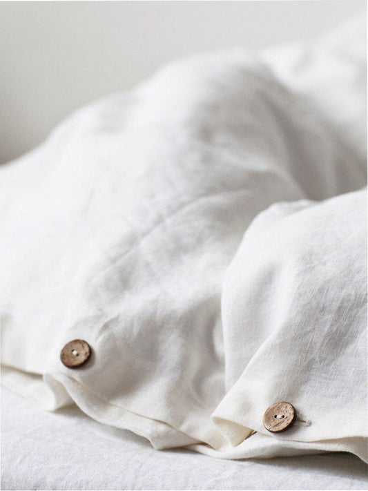 Hemp Duvet cover with coconut buttons. - Hemp Bedding